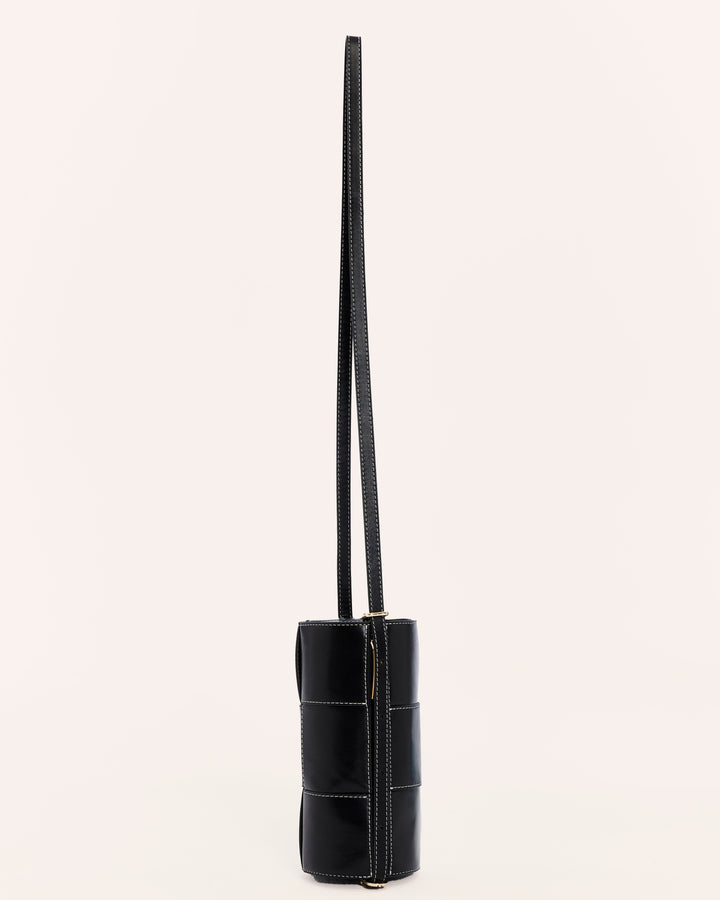 Black woven leather shoulder handbag