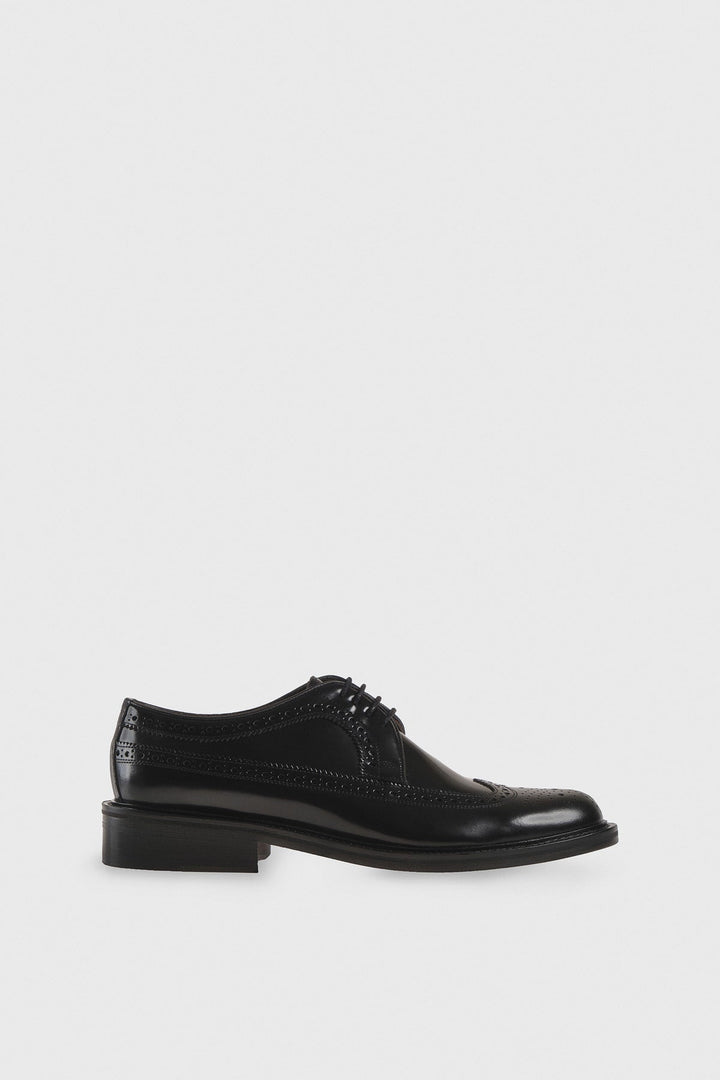 Black leather men's dress shoe