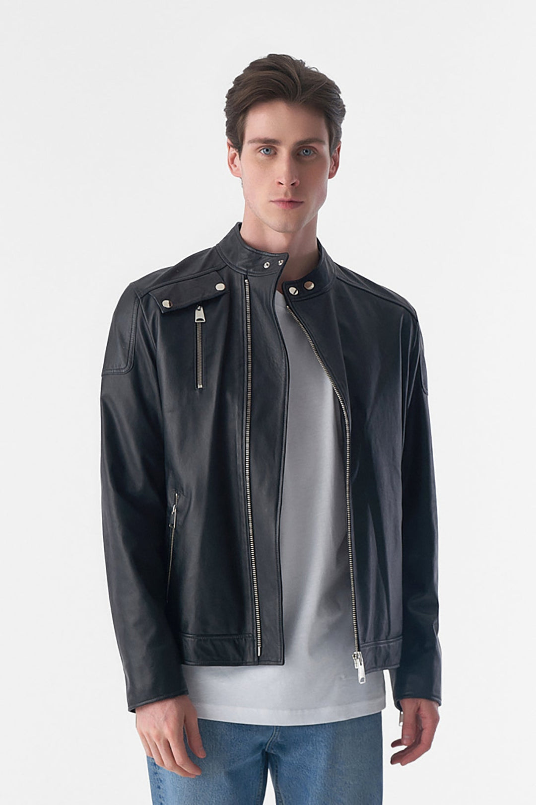 Man wearing black leather jacket