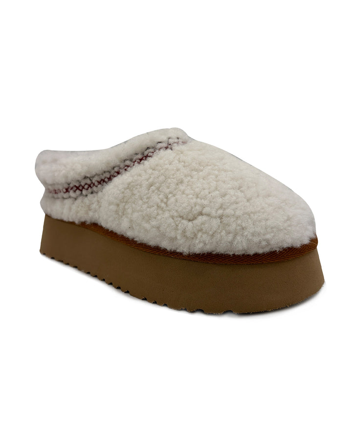 White sheepskin mule slipper