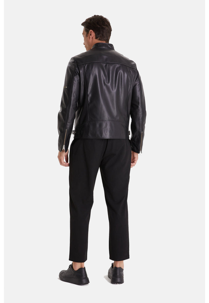 Man wearing black leather jacket (back)