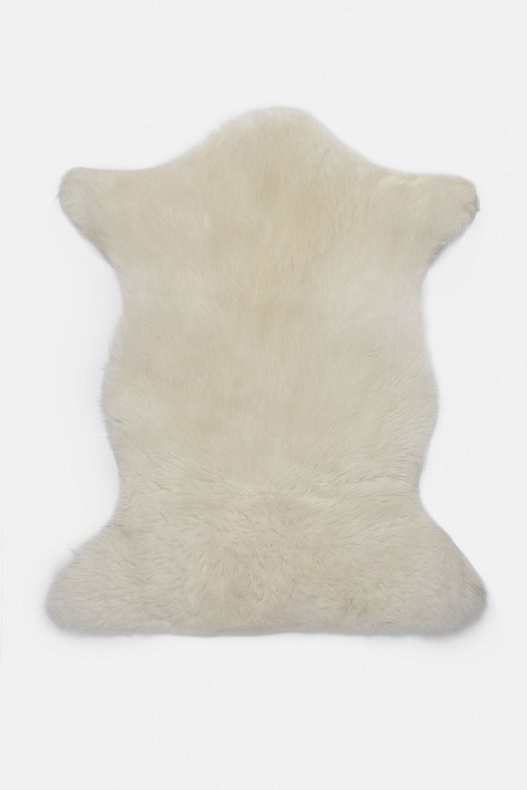Natural white sheepskin rug