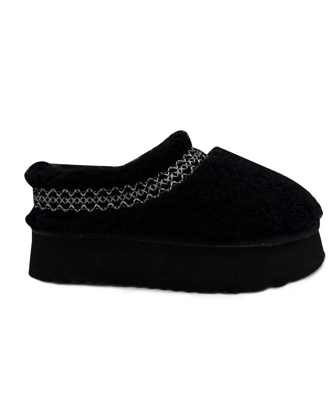 Black sheepskin slip-on slipper