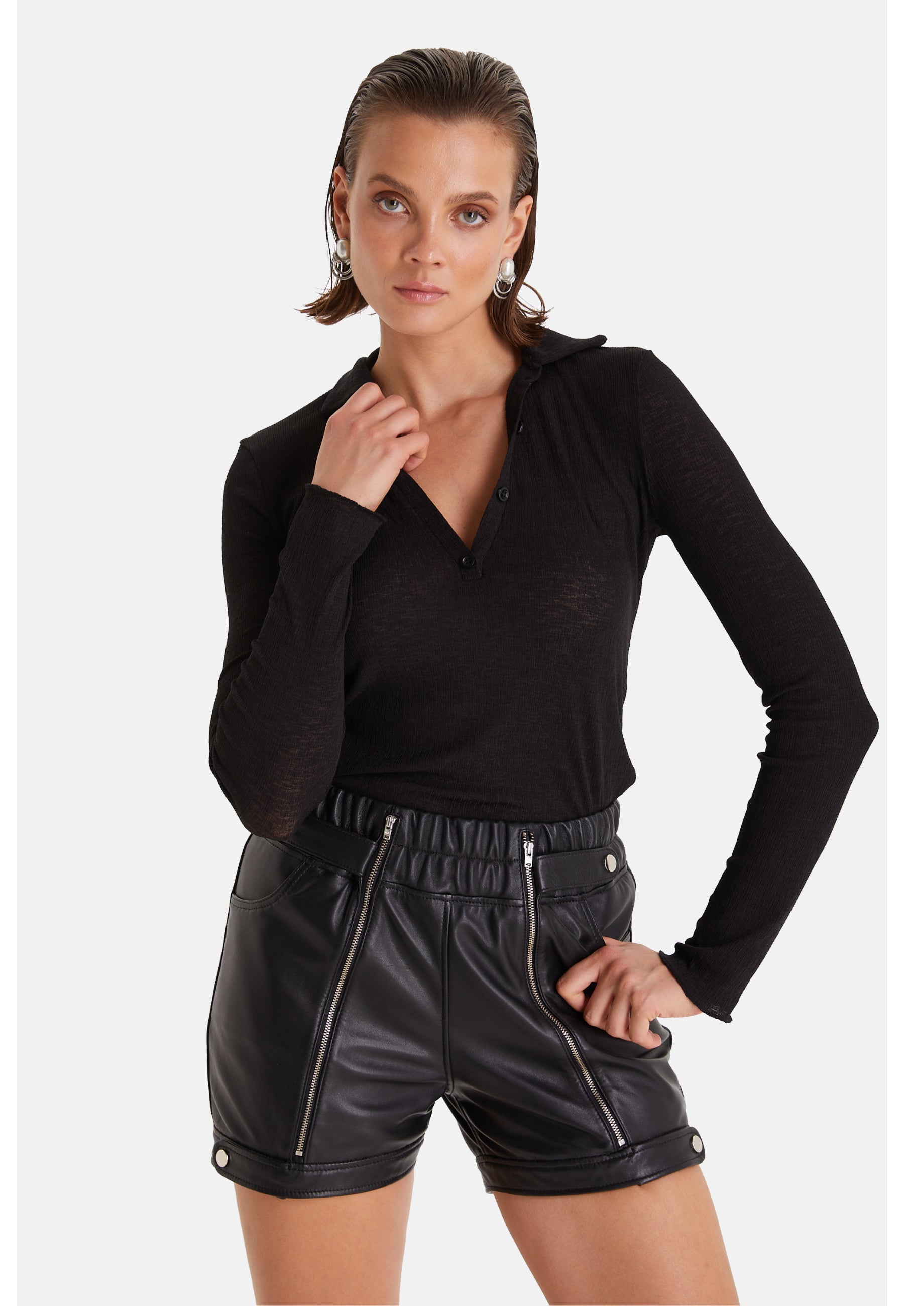 Women's Leather Fashion Short, Black